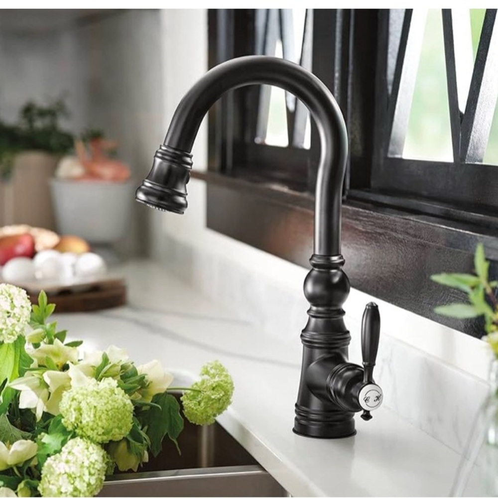 NWT MOEN Weymouth Oil Rubbed Bronze One-Handle High Arc Pulldown …